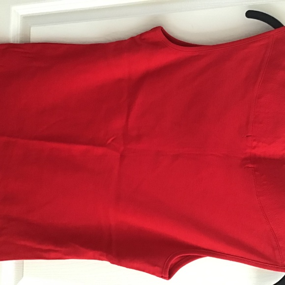 Red Top - Picture 2 of 4